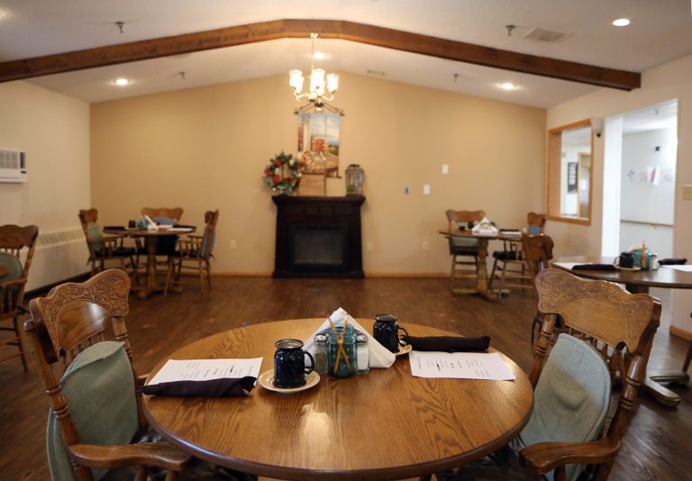 Image of the dining room.