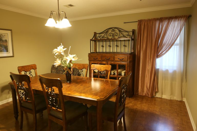 Image of private dining room.